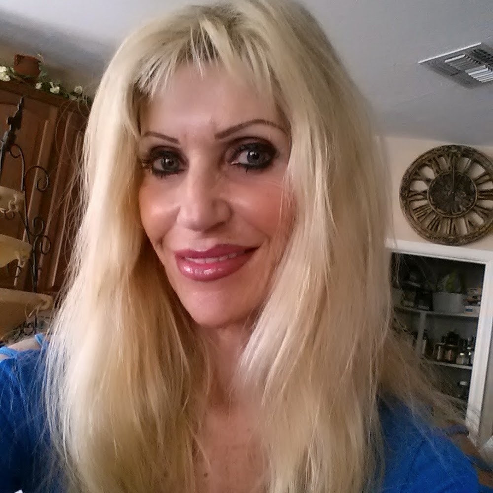 Meet your Posher, Di